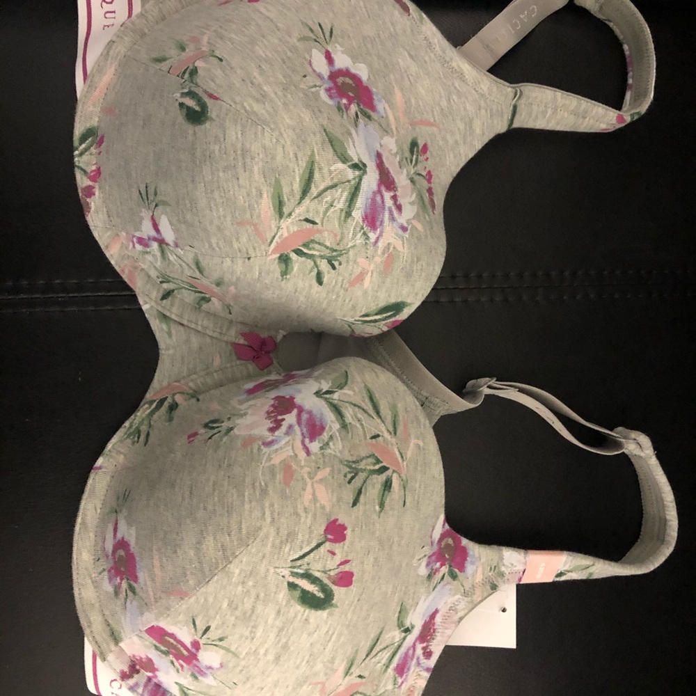 Cacique Bras Size 42 DD